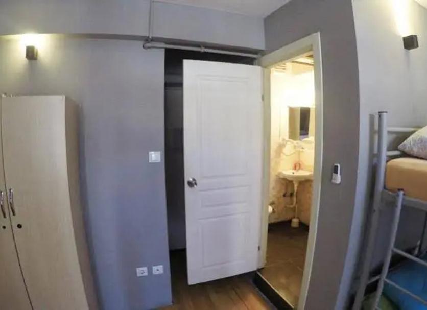 Comodidade do quarto Foto