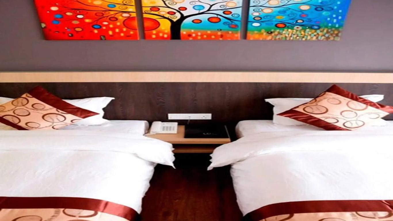 Lot 10 Boutique Hotel