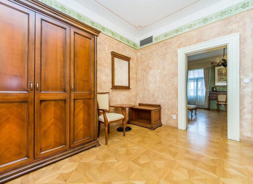 Comodidade do quarto Foto