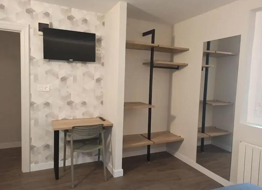 Comodidade do quarto Foto