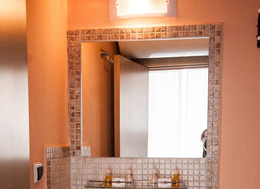Comodidade do quarto Foto