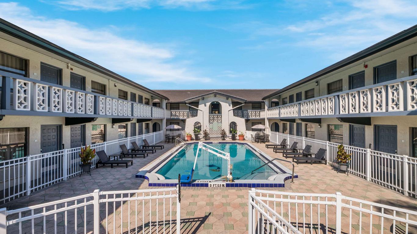 Quality Inn and Suites Altamonte Springs Orlando-North
