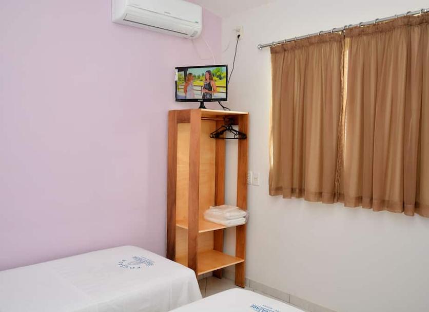 Comodidade do quarto Foto
