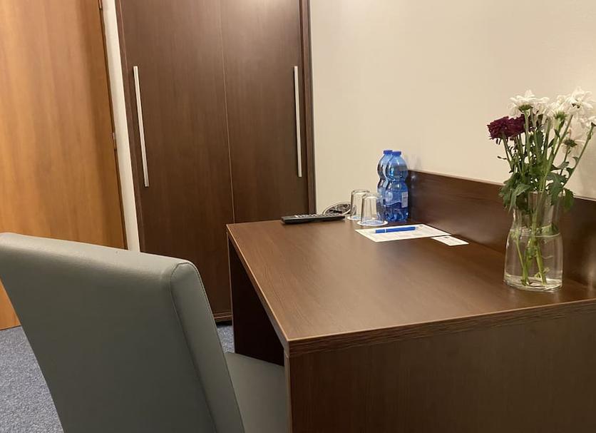 Comodidade do quarto Foto