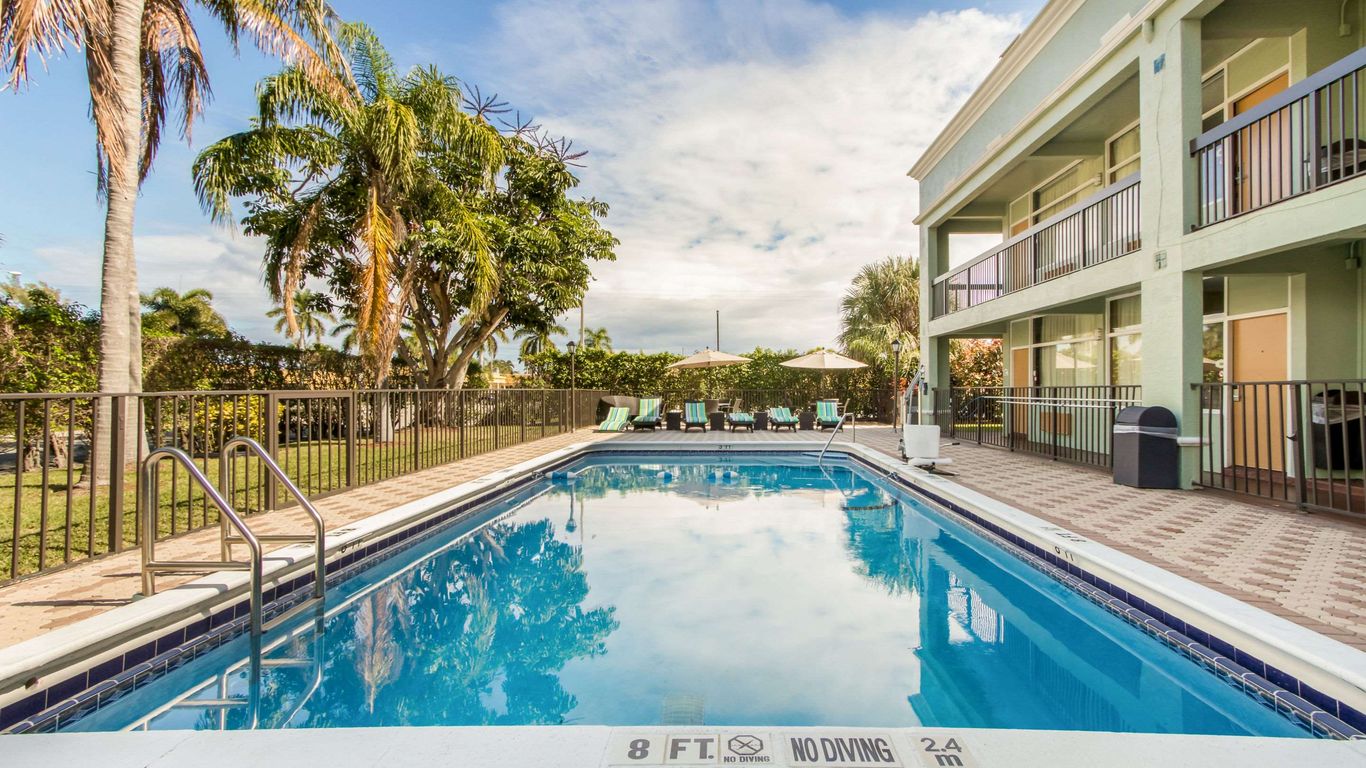 Quality Inn Boca Raton University Area a partir de R 433 (R̶̶ ̶7̶3̶6̶