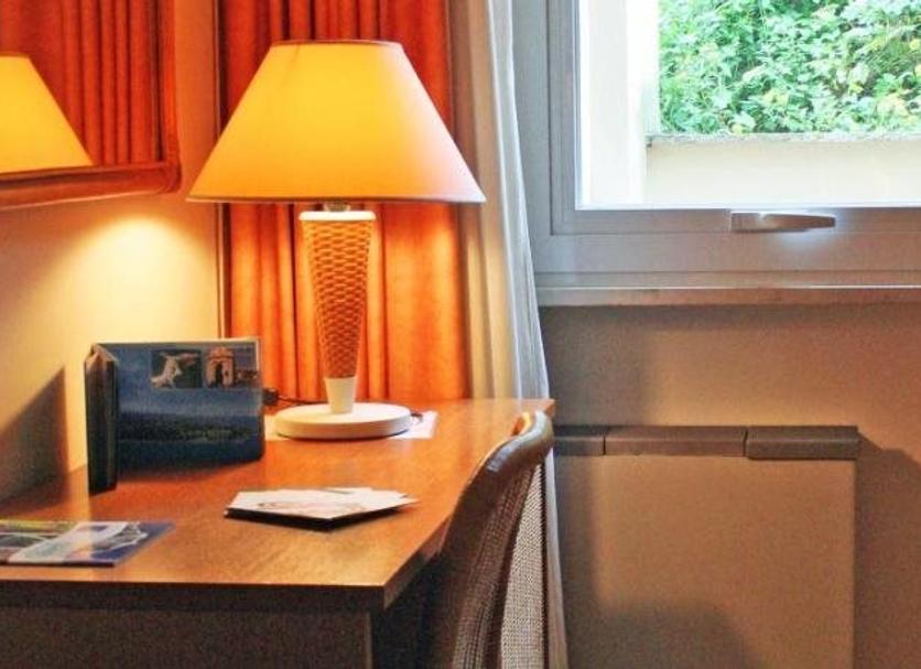 Comodidade do quarto Foto