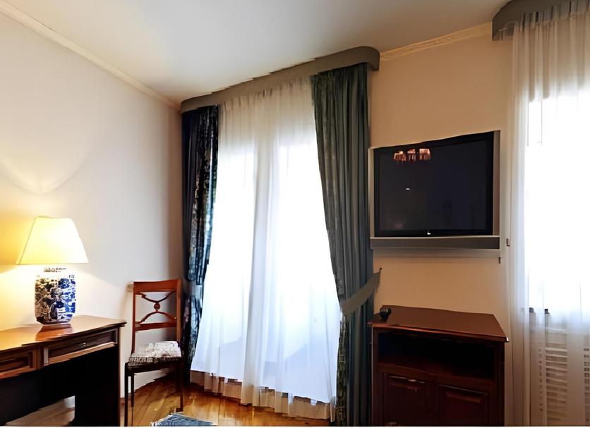Comodidade do quarto Foto