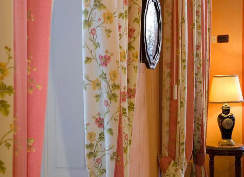 Comodidade do quarto Foto