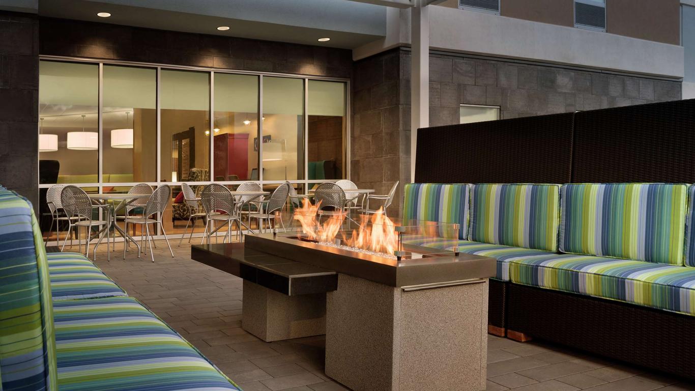 Home2 Suites By Hilton Roseville Minneapolis