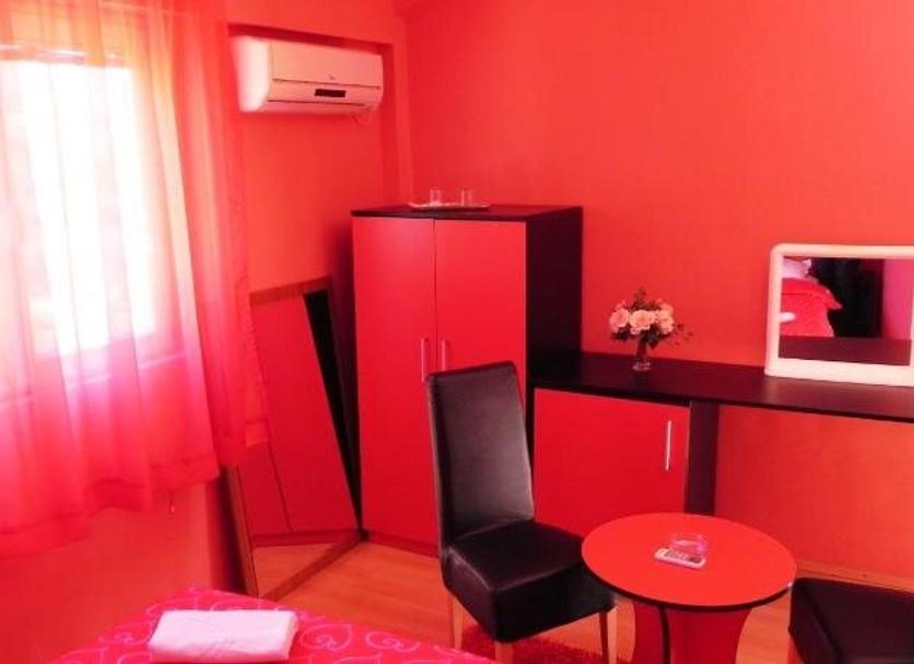 Comodidade do quarto Foto