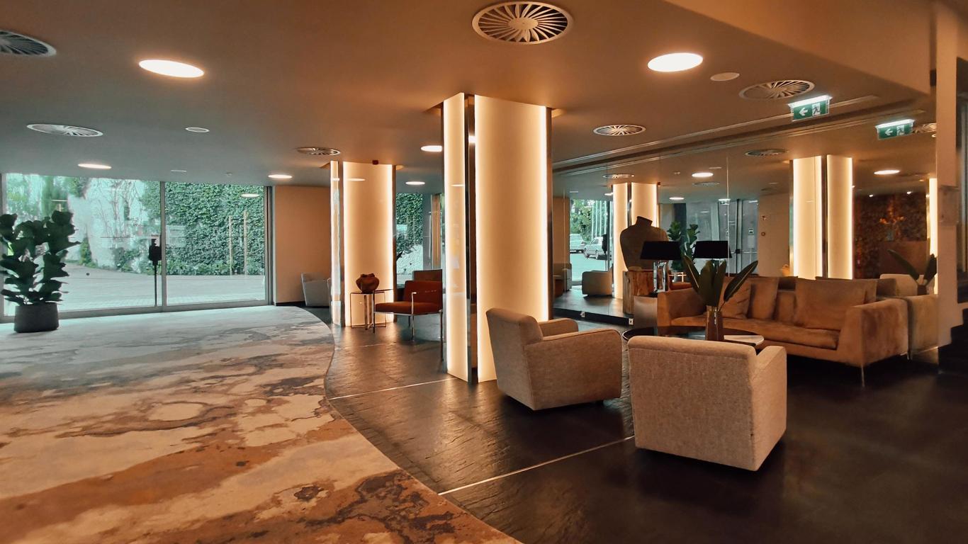 Hotel Four Views Baía