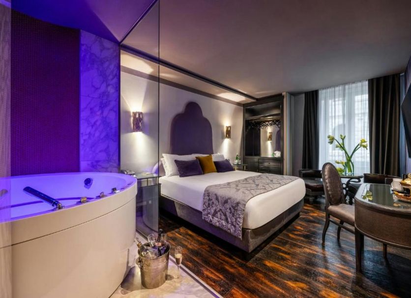 Quarto Foto