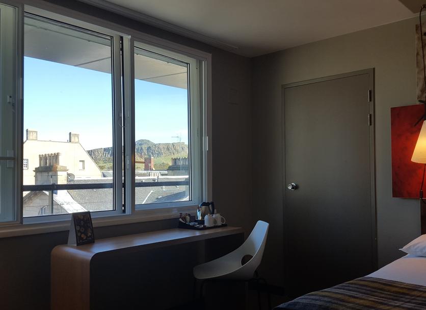 Comodidade do quarto Foto