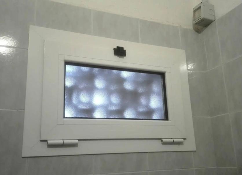 Comodidade do quarto Foto