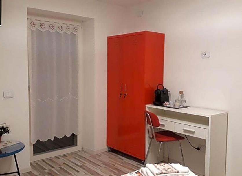 Comodidade do quarto Foto