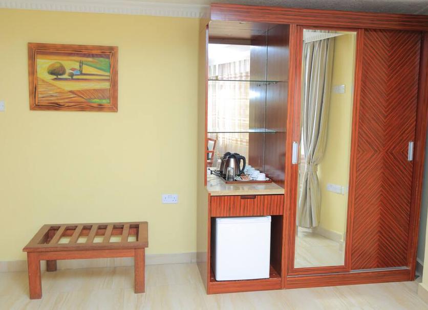 Comodidade do quarto Foto