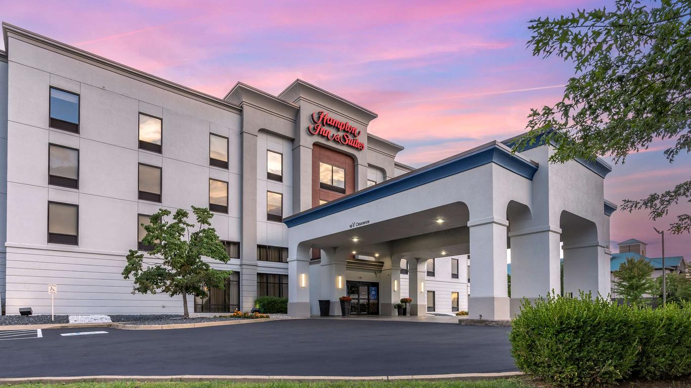 Hampton Inn & Suites Louisville East