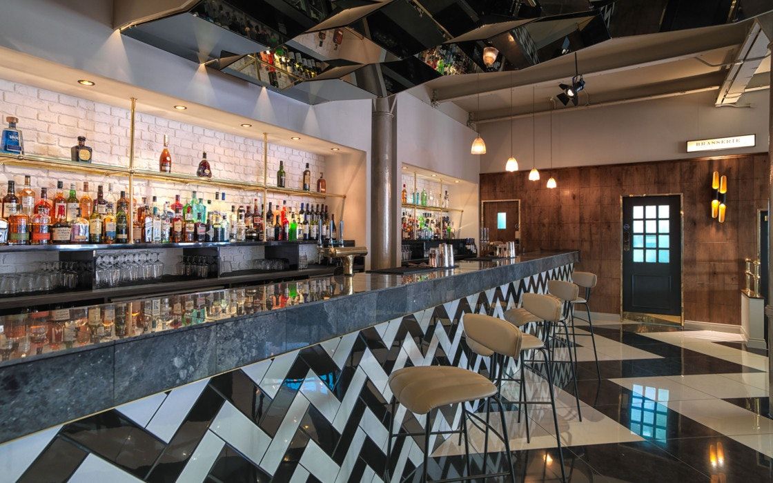 Bar