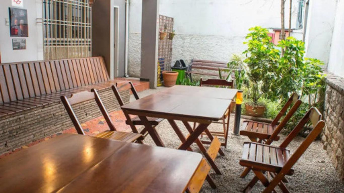 Garoa Hostel