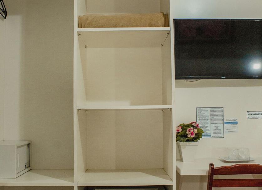 Comodidade do quarto Foto