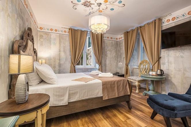 Plaza Marchi Old Town - Mag Quaint & Elegant Boutique Hotels