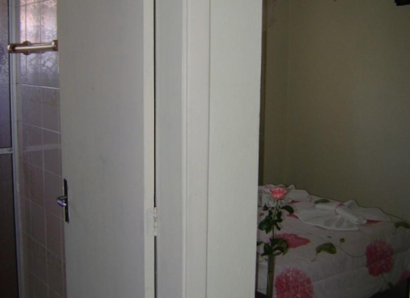 Comodidade do quarto Foto