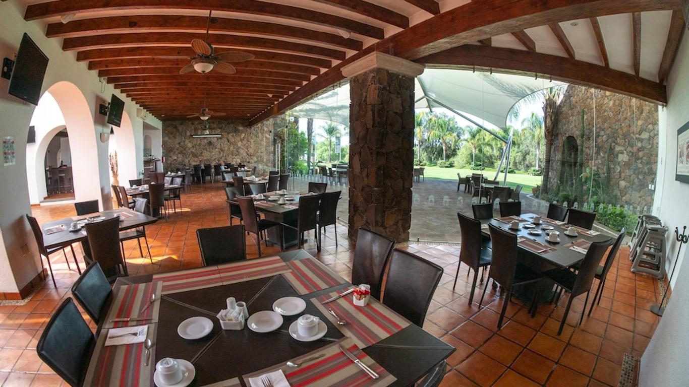 Hotel Villa Mexicana Golf Resort