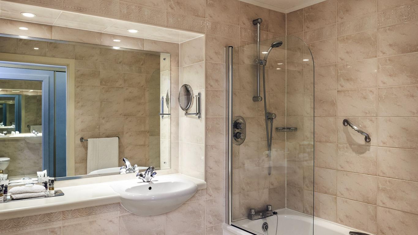 Mercure Shrewsbury Albrighton Hall Hotel & Spa