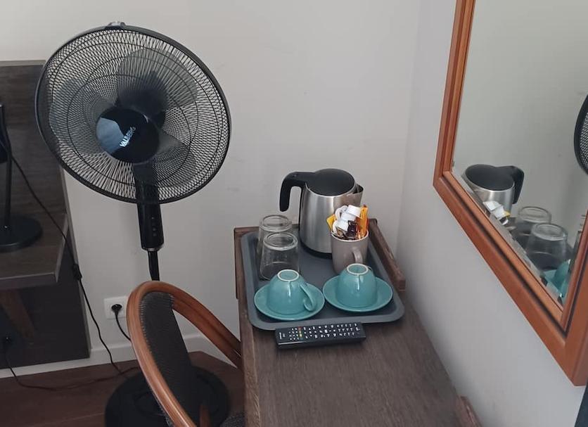 Comodidade do quarto Foto