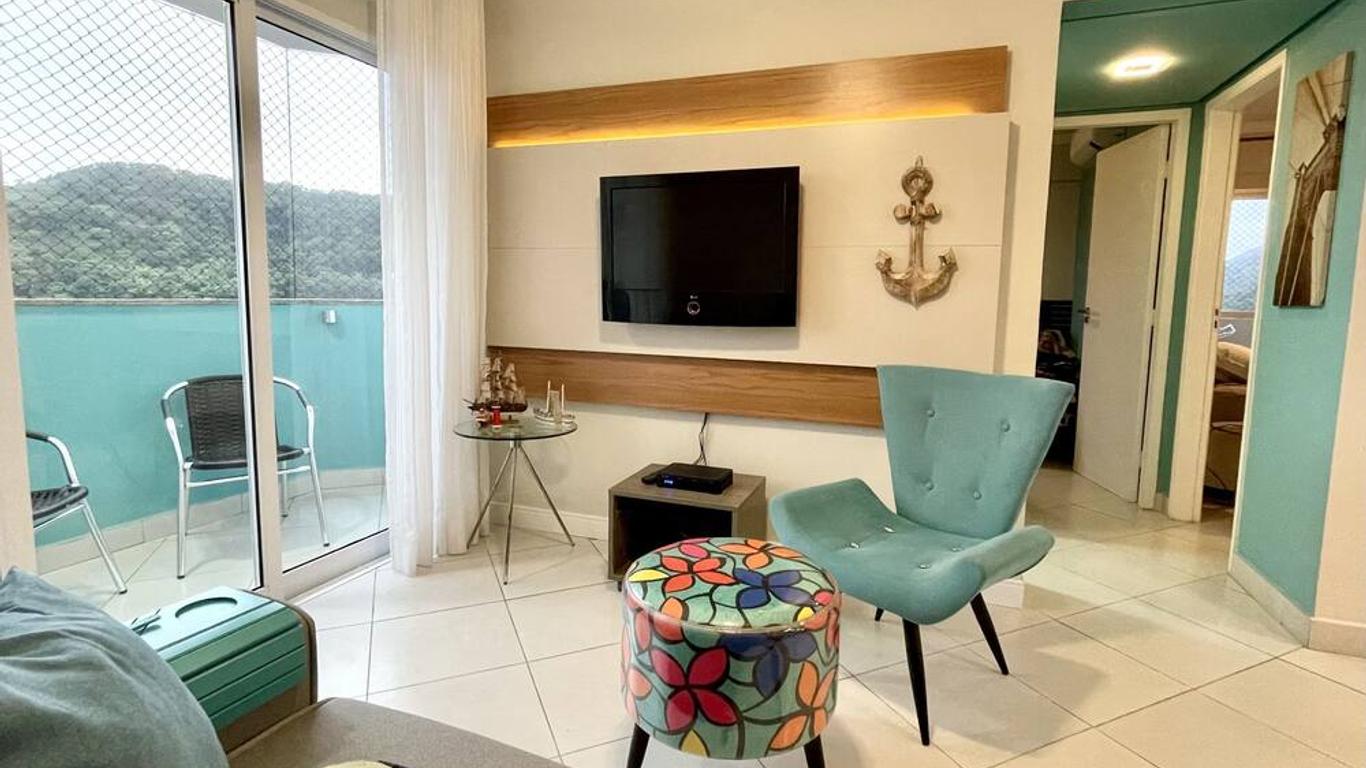 Beautiful apartment in Praia do Tombo | Gourmet Balcony | Swimming pool | Air | WIFI | King Bed