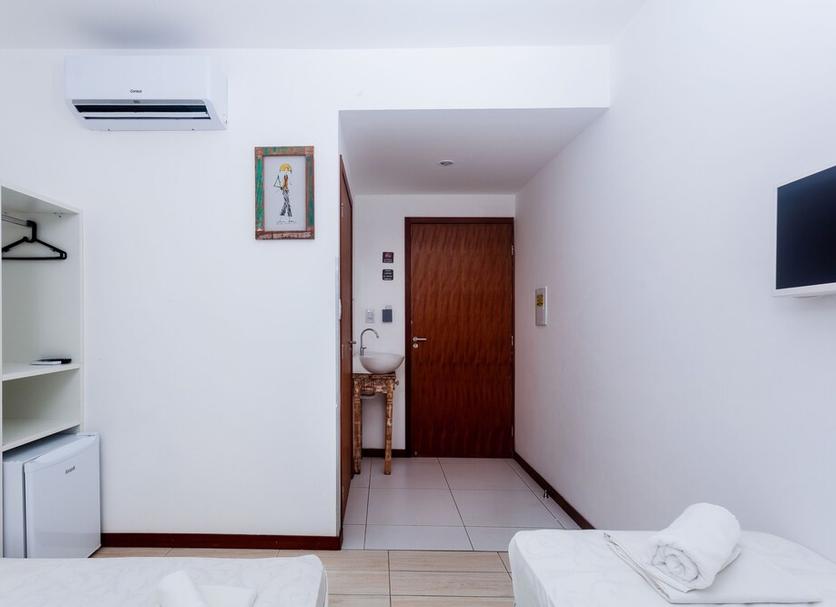Comodidade do quarto Foto