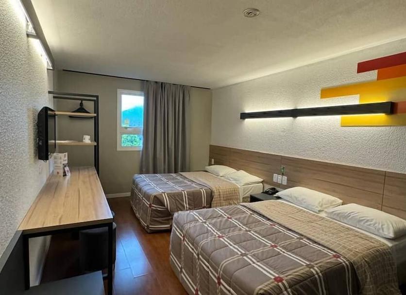 Quarto Foto