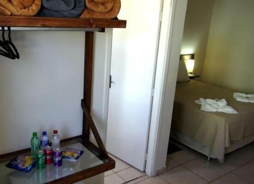 Comodidade do quarto Foto