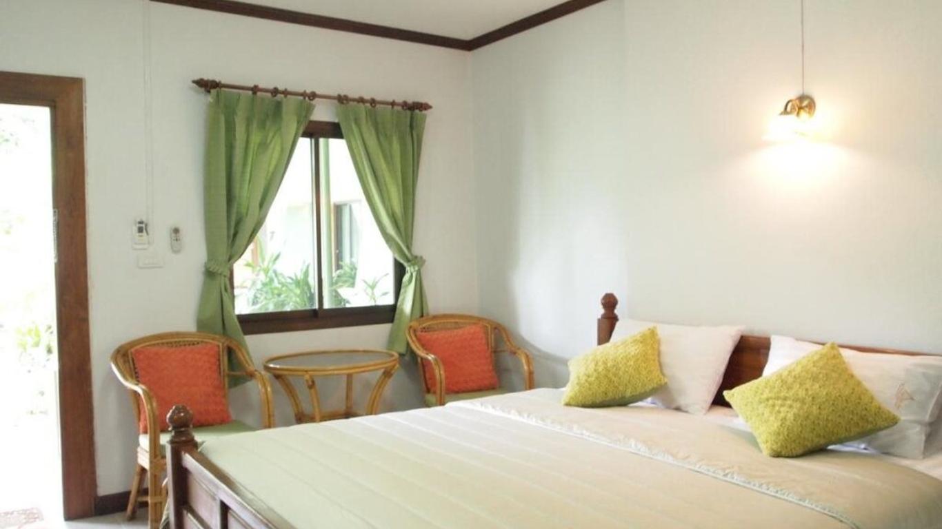 Baan Sala Lung Dam - Fisherman Village