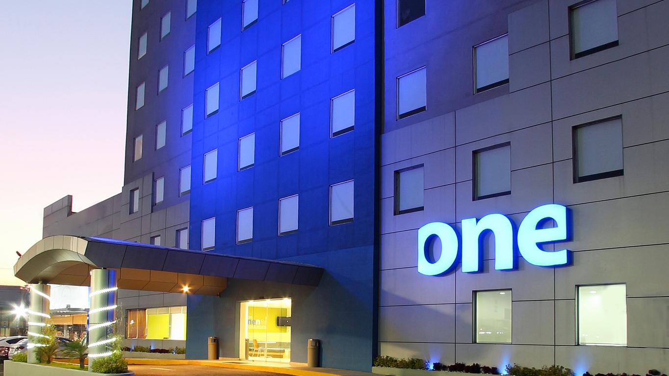 One Querétaro Aeropuerto Hotel