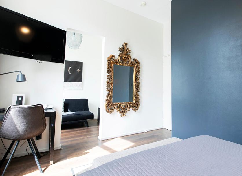 Comodidade do quarto Foto