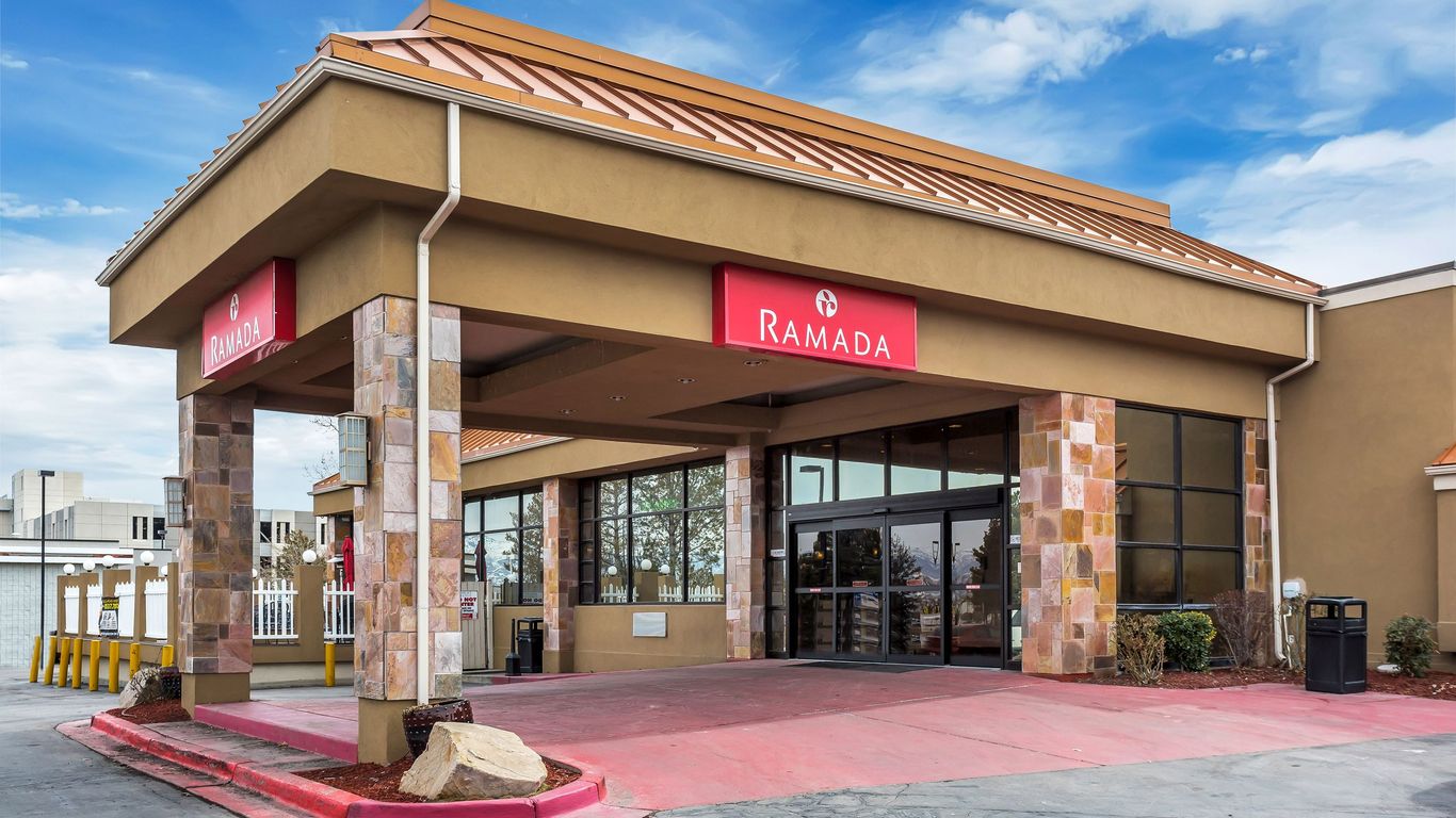 Ramada SLC Airport Hotel a partir de R$ 43 (R̶$̶ ̶7̶3̶0̶). Hotéis em