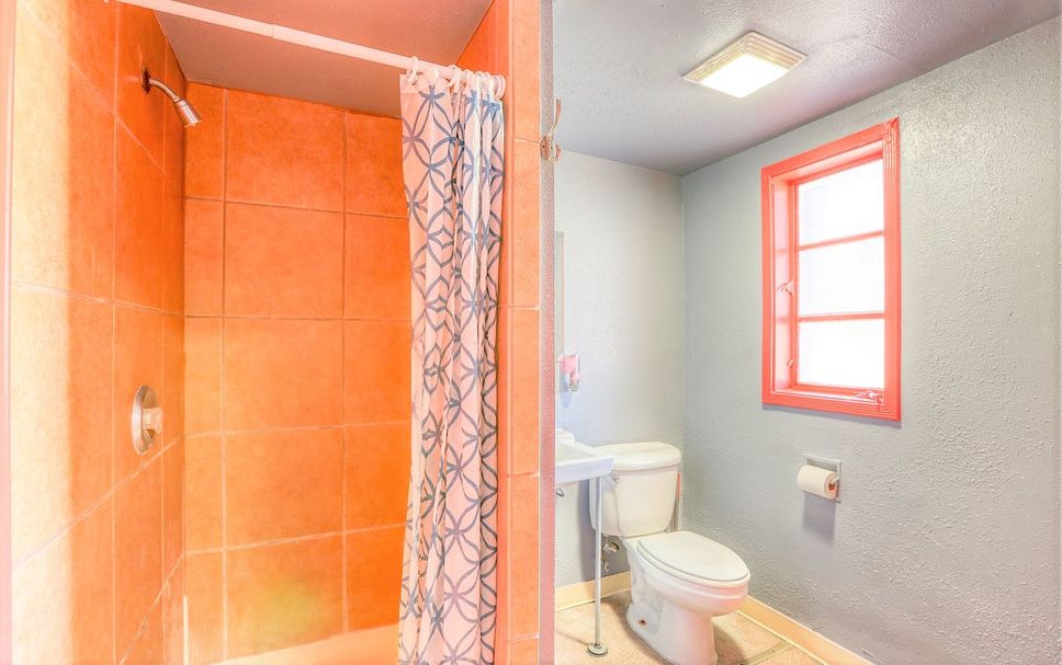 Sin City Hostel a partir de R 143 (R̶̶ ̶4̶0̶5̶).
